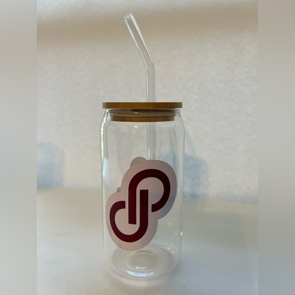 Posh Babe glass cup with a bamboo lid and glass straw 16 Oz for the posh Lady - Picture 4 of 6